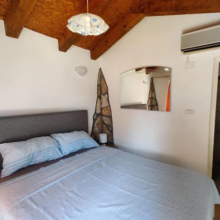 Rustic House With Private Pool Vila