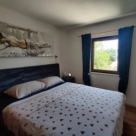 Vila Rustic House With Private Pool Sisan