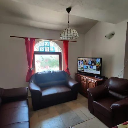 Rustic House With Private Pool Vila *